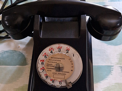 Achat du téléphone en vide-grenier